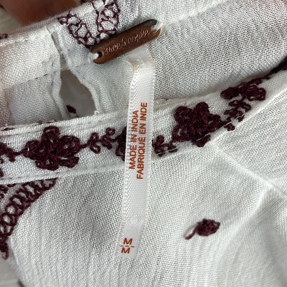 FREE PEOPLE DIAMOND EMBROIDERED TOP SZ M Tunic Bell Sleeves Flowy - Picture 13 of 14